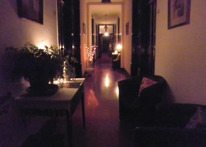 Gasthof Pensao Flor De *